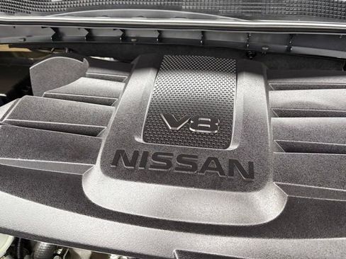 Used 2021 Nissan Titan Platinum Reserve w/ Moonroof Package image 19