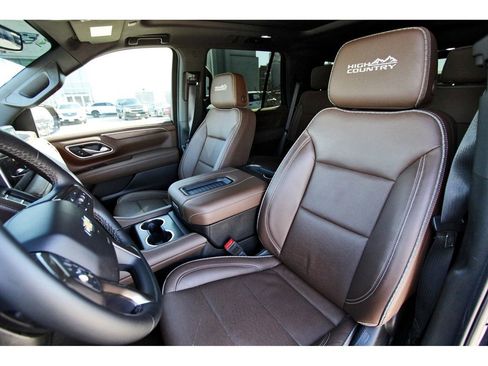 Used 2024 Chevrolet Tahoe High Country image 28