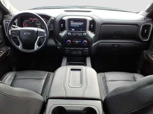 Used 2020 Chevrolet Silverado 1500 LT Trail Boss w/ Midnight Edition image 12