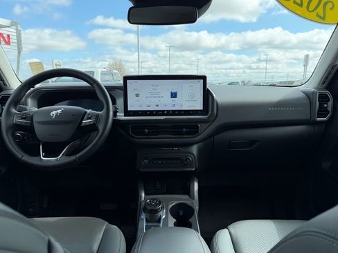 Used 2025 Ford Bronco Sport Badlands image 28