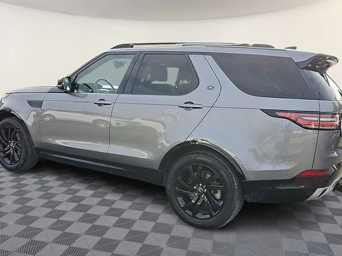 Used 2020 Land Rover Discovery Landmark image 6