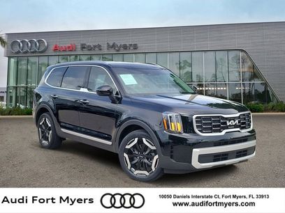 Used 2024 Kia Telluride S w/ S Sunroof Package