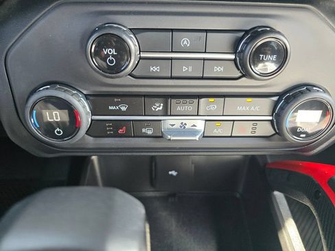 Certified 2023 Ford Bronco Heritage Edition AWD/4WD image 25