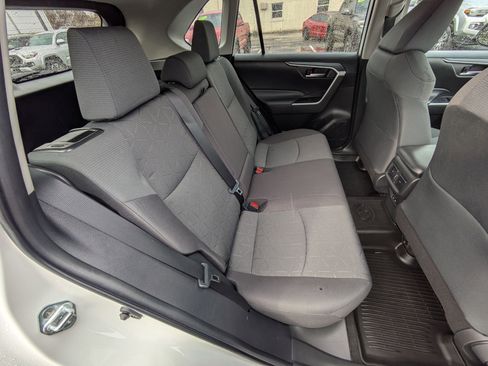 Used 2023 Toyota RAV4 XLE image 19
