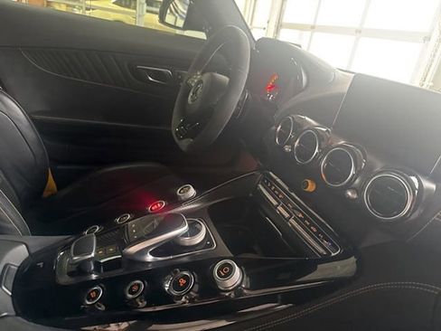 Used 2018 Mercedes-Benz AMG GT R image 20