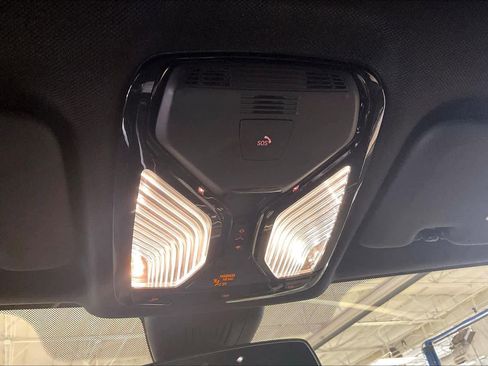 Used 2022 BMW X5 xDrive40i w/ Premium Package image 36