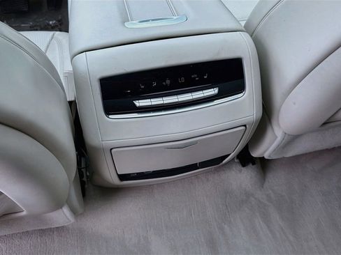 Used 2023 Cadillac Escalade Sport Platinum w/ LPO, ONYX Package AWD/4WD image 31