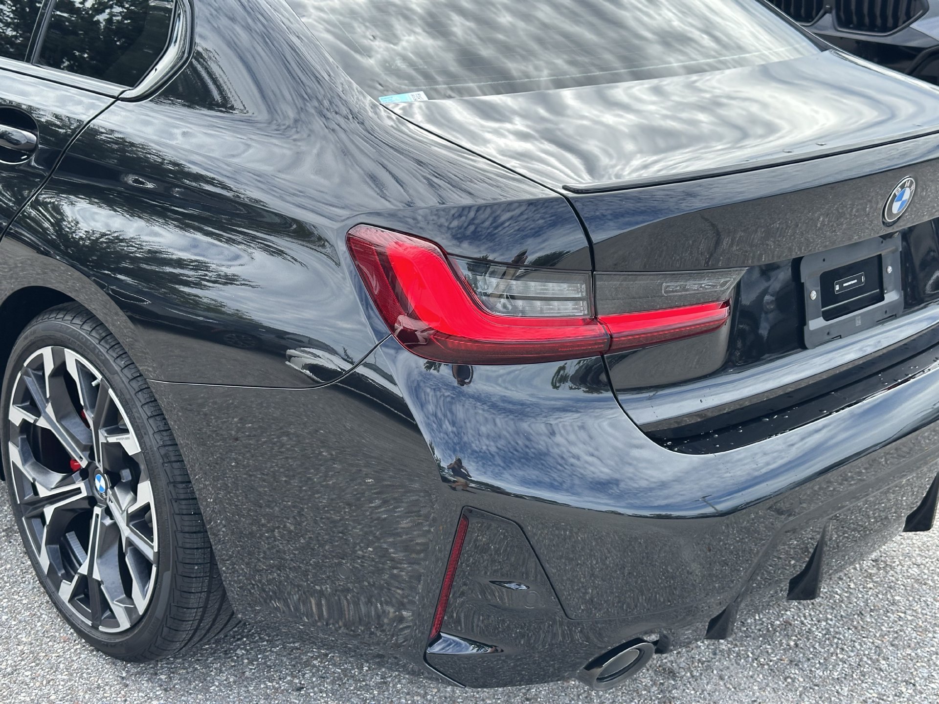 New 2026 BMW 330i Sedan w/ M Sport Package RWD image 9
