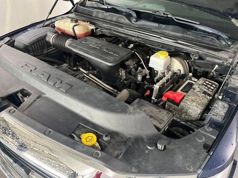 Used 2019 RAM 1500 Big Horn AWD/4WD image 11