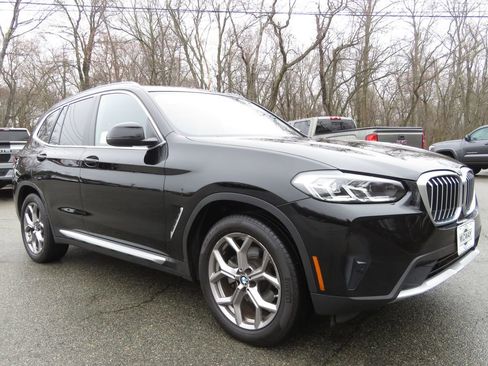 Used 2023 BMW X3 xDrive30i w/ Convenience Package w/ZPA image 3