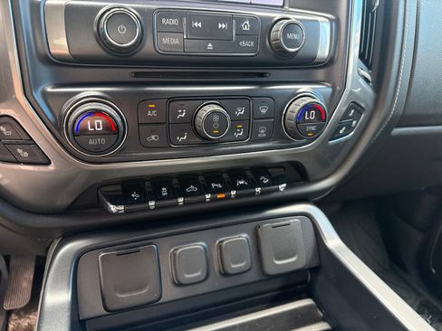 Used 2018 Chevrolet Silverado 1500 LTZ Z71 w/ Centennial Edition AWD/4WD image 31