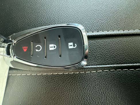 Used 2025 Chevrolet Blazer LT AWD/4WD image 28