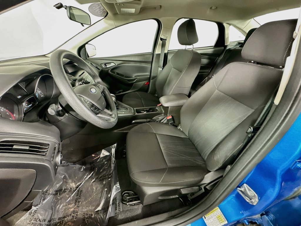 Used 2016 Ford Focus SE FWD image 25