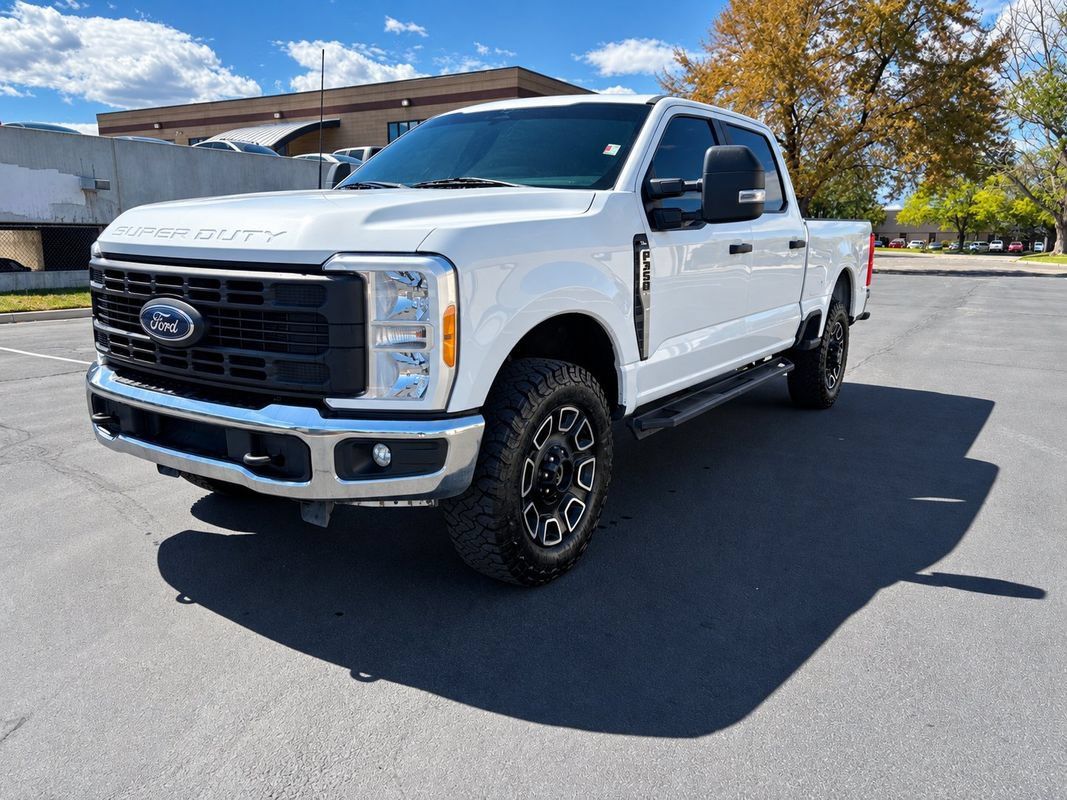 Used 2023 Ford F350 XL AWD/4WD image 1