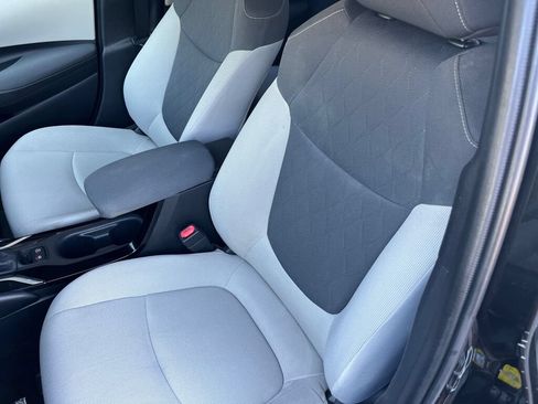 Used 2020 Toyota Corolla LE FWD image 13