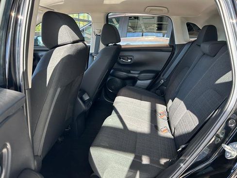 Used 2023 Honda HR-V LX image 23