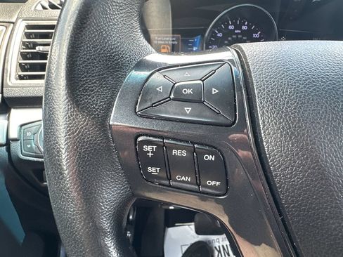 Used 2019 Ford Explorer XLT w/ Equipment Group 202A AWD/4WD image 18