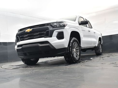 New 2026 Chevrolet Colorado LT w/ Advanced Trailering Package AWD/4WD image 12