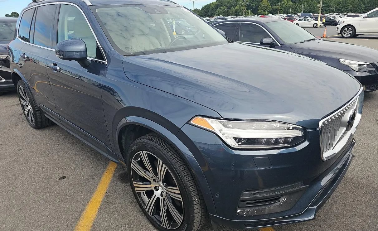 Used 2020 Volvo XC90 T8 Inscription AWD/4WD image 2