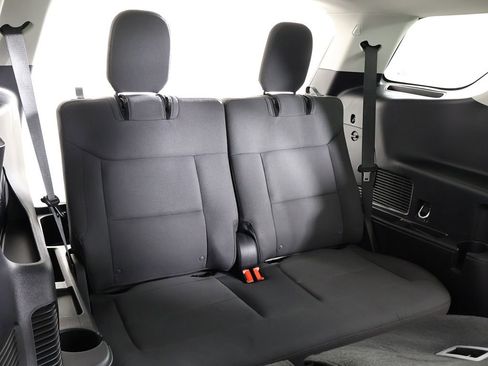 Used 2025 Ford Explorer Active AWD/4WD image 38