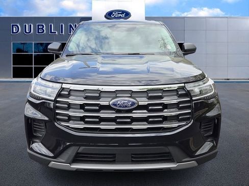 New 2026 Ford Explorer Active image 2