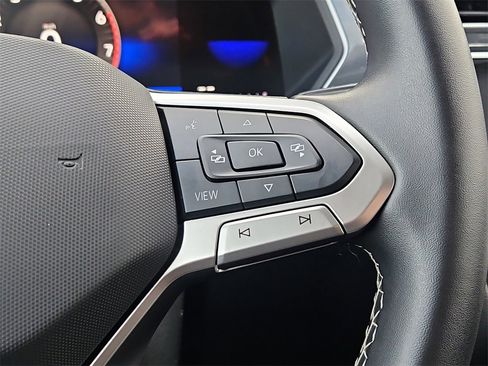 Used 2024 Volkswagen Tiguan Wolfsburg Edition image 24