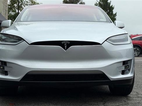 Used 2017 Tesla Model X 100D image 7