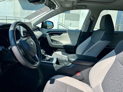 Certified 2023 Toyota RAV4 XLE w/ Convenience Package AWD/4WD image 10