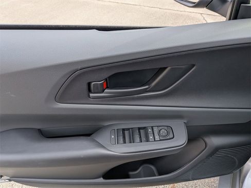 Used 2025 Toyota Prius LE image 11