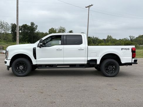 New 2026 Ford F350 Lariat w/ Black Appearance Package image 2