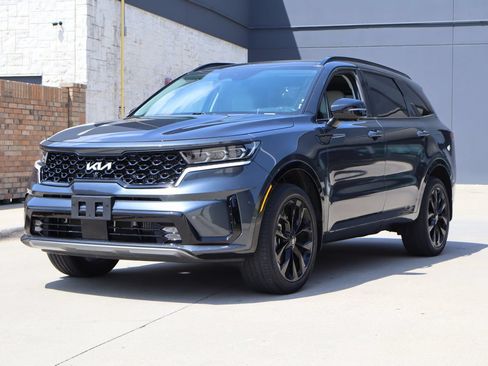 Used 2023 Kia Sorento SX AWD/4WD image 2