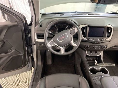 Used 2023 GMC Terrain SLT image 33