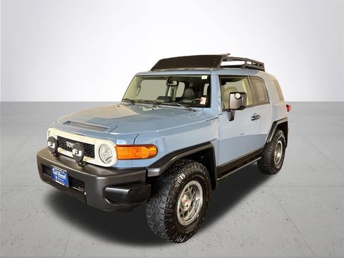 Used 2014 Toyota FJ Cruiser 4WD w/ Trail Teams Ultimate Edition image 2