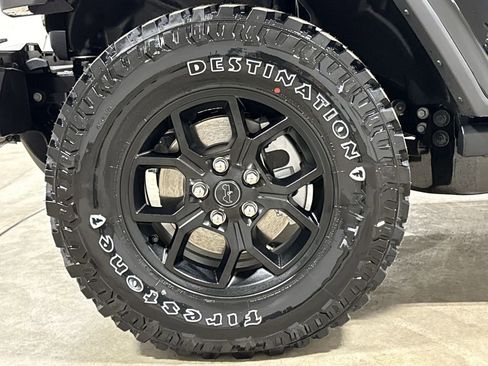 New 2026 Jeep Gladiator Sport AWD/4WD image 25