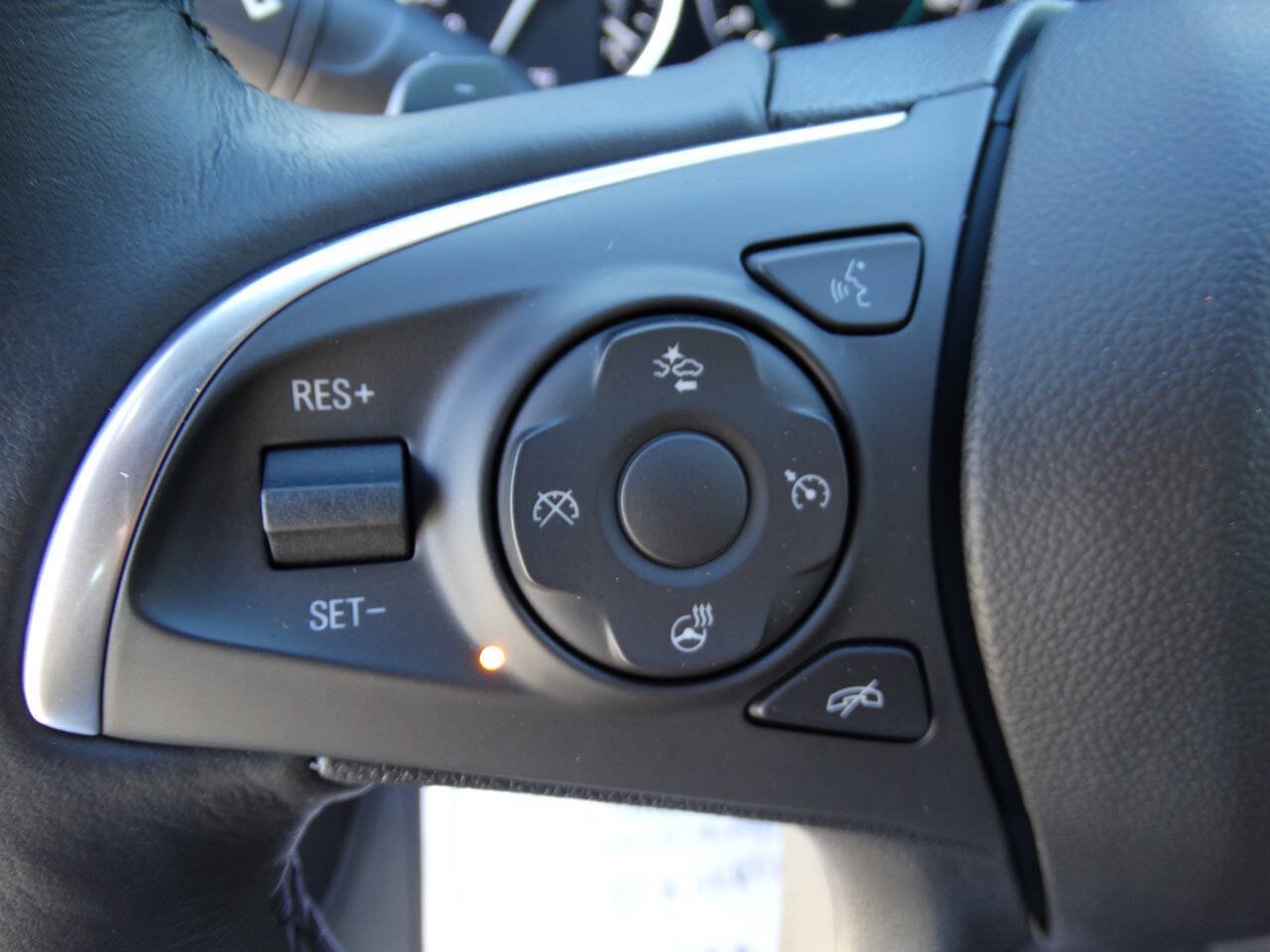 Used 2018 Buick LaCrosse Premium w/ Sun and Shade Package FWD image 21