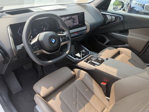 Used 2025 BMW X3 xDrive30i w/ Premium Package AWD/4WD image 11