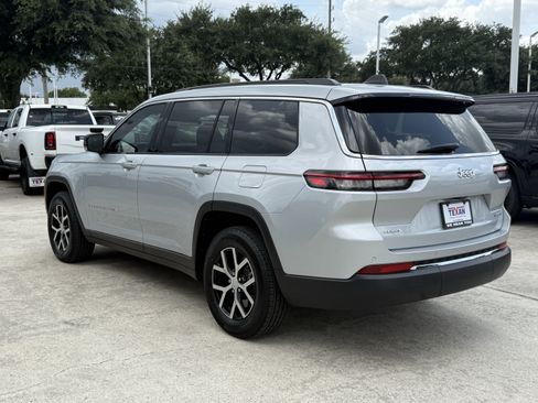 Used 2025 Jeep Grand Cherokee L Limited w/ Trailer Tow Package AWD/4WD image 7