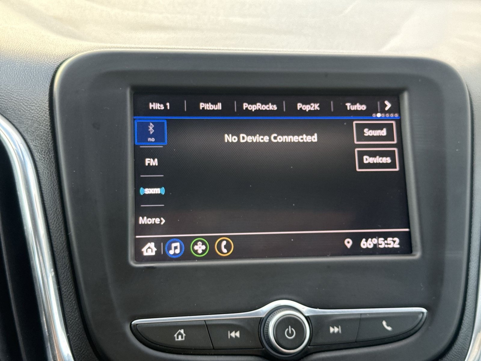 Used 2020 Chevrolet Equinox LT AWD/4WD image 19