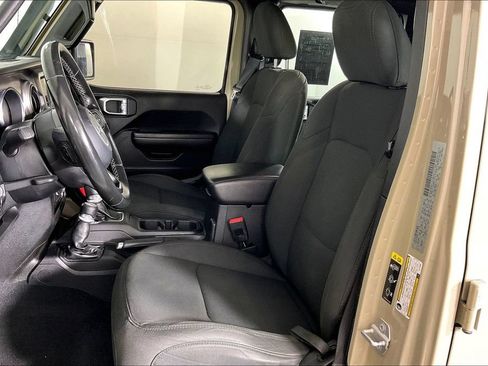 Used 2020 Jeep Gladiator Sport w/ Quick Order Package 24S AWD/4WD image 31