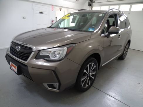 Used 2018 Subaru Forester 2.0XT Touring AWD/4WD image 19
