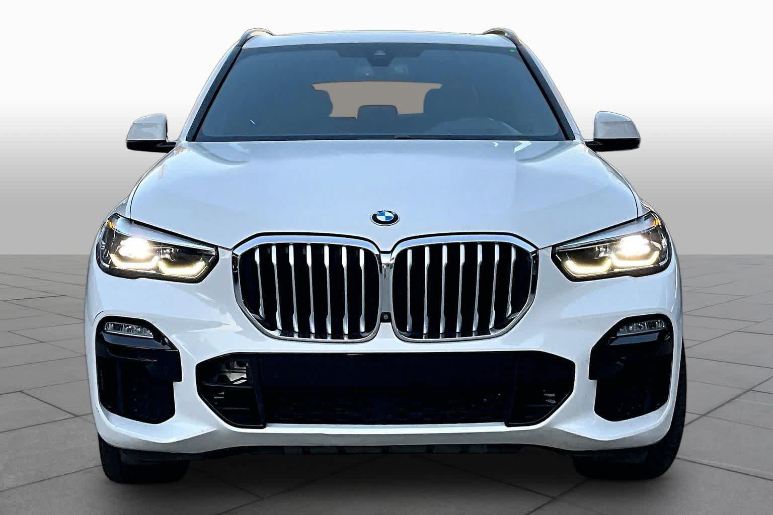 Used 2019 BMW X5 xDrive40i w/ M Sport Package AWD/4WD image 4