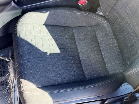 Used 2024 Honda HR-V LX image 18