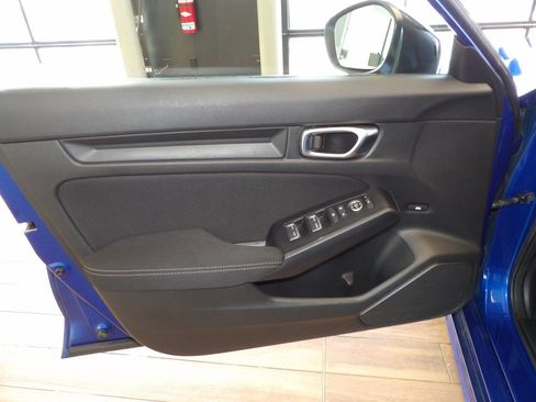 Used 2023 Honda Civic Sport image 23