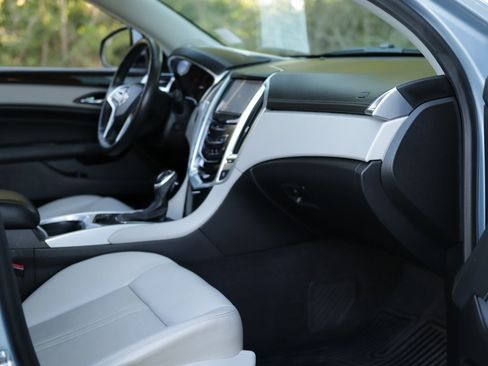 Used 2014 Cadillac SRX Performance w/ Driver Awareness Package image 31