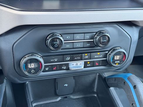 Used 2023 Ford Bronco Wildtrak AWD/4WD image 20