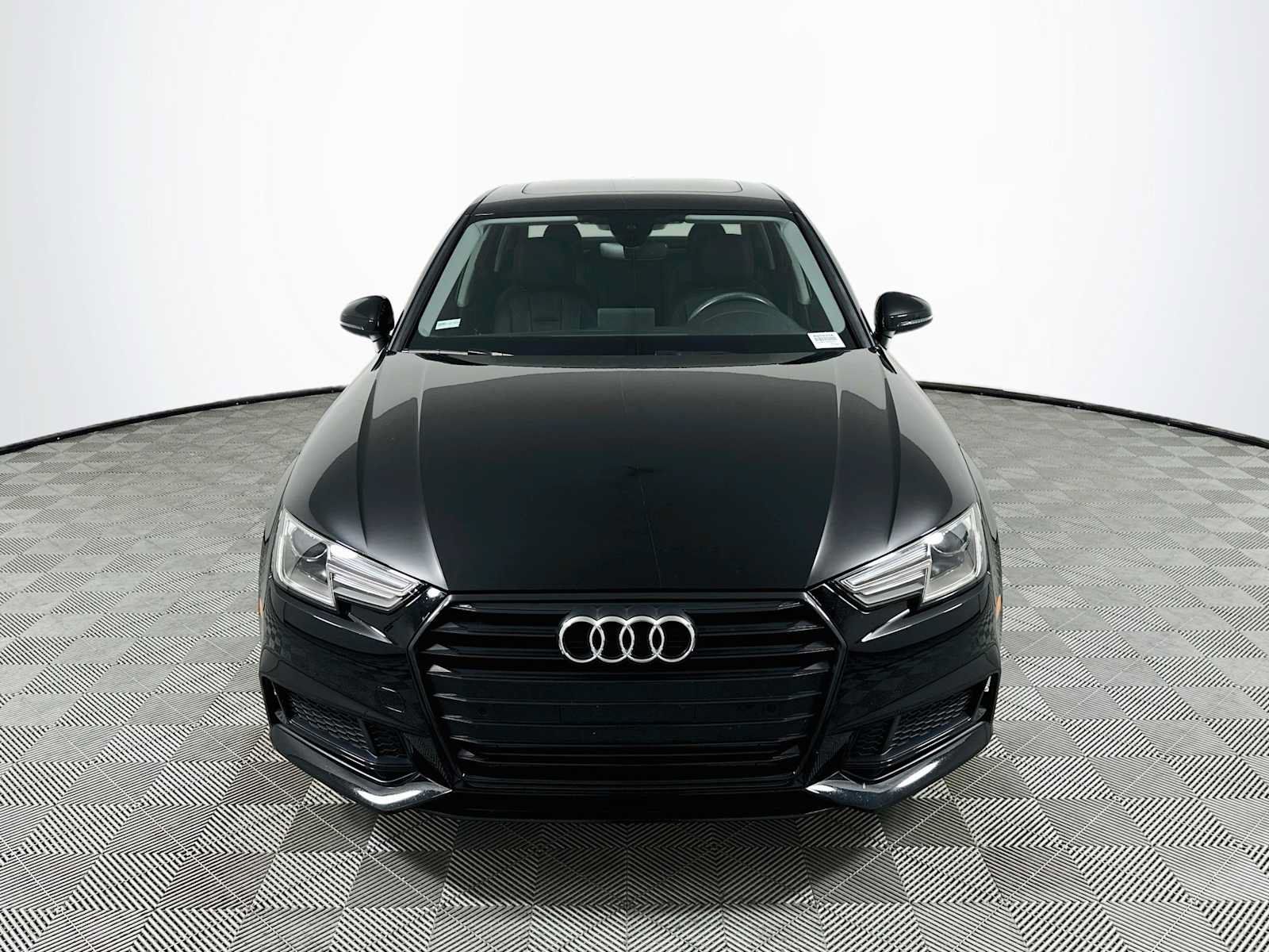 Used 2019 Audi A4 2.0T Premium FWD image 2