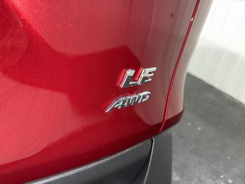 Used 2025 Toyota RAV4 LE image 33
