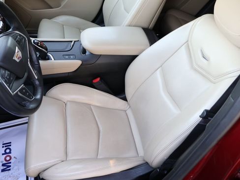 Used 2017 Cadillac XT5 Premium Luxury w/ Driver Assist Package image 25