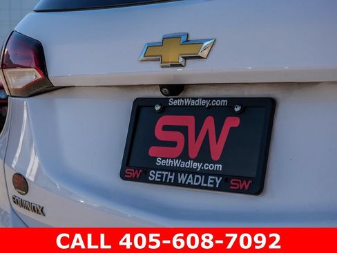 Used 2023 Chevrolet Equinox Premier AWD/4WD image 10