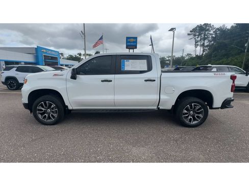 Used 2023 Chevrolet Silverado 1500 LT Trail Boss w/ Convenience Package II AWD/4WD image 5
